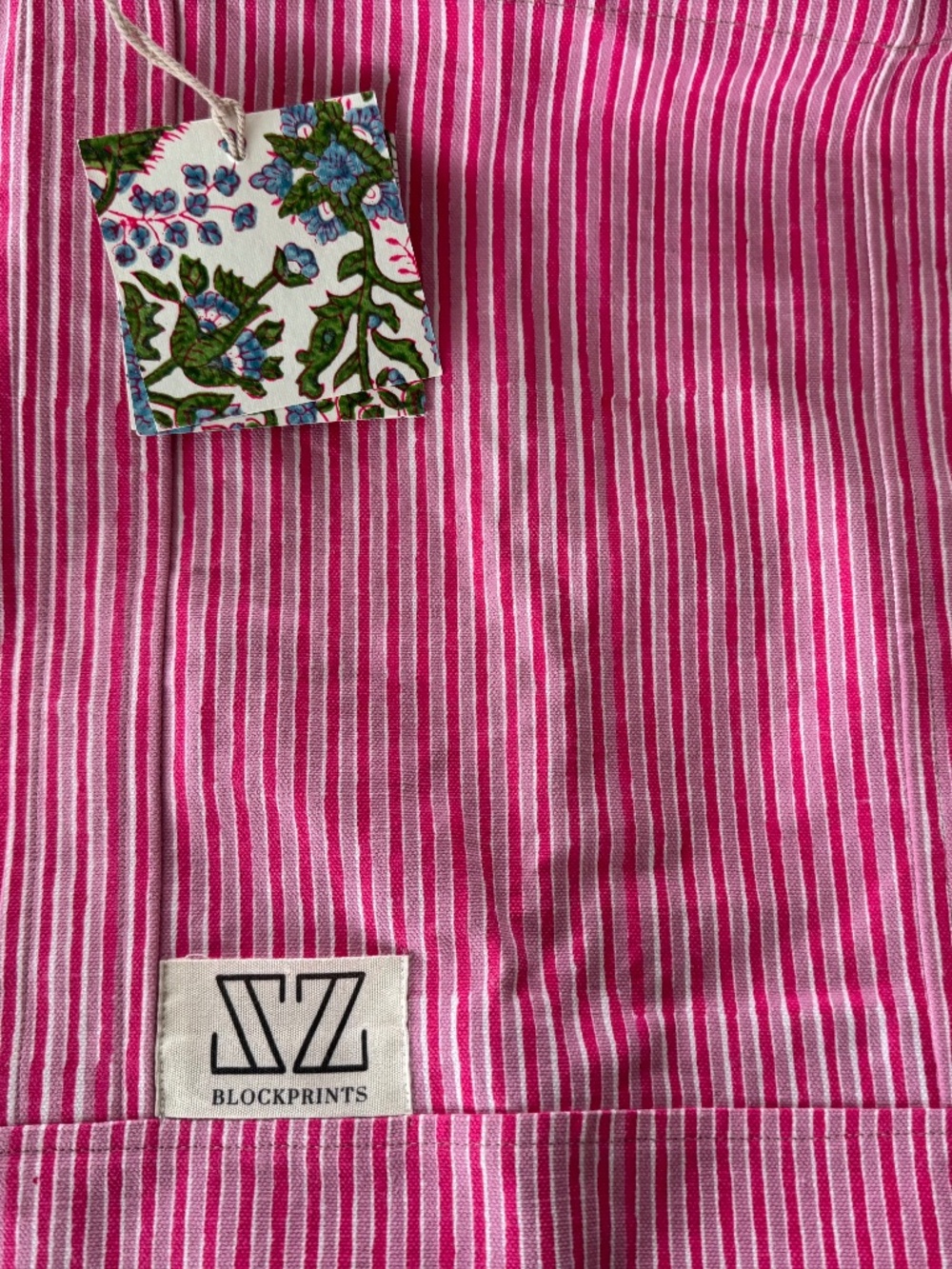 NWT SZ BLOCKPRINTS OVERSIZED COTTON CANVAS TOTE PINK/BLUE - Picture 2 of 13